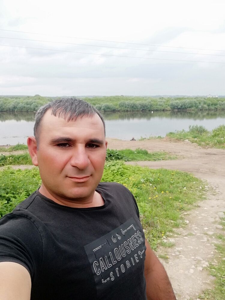  22996573  , 33 ,    