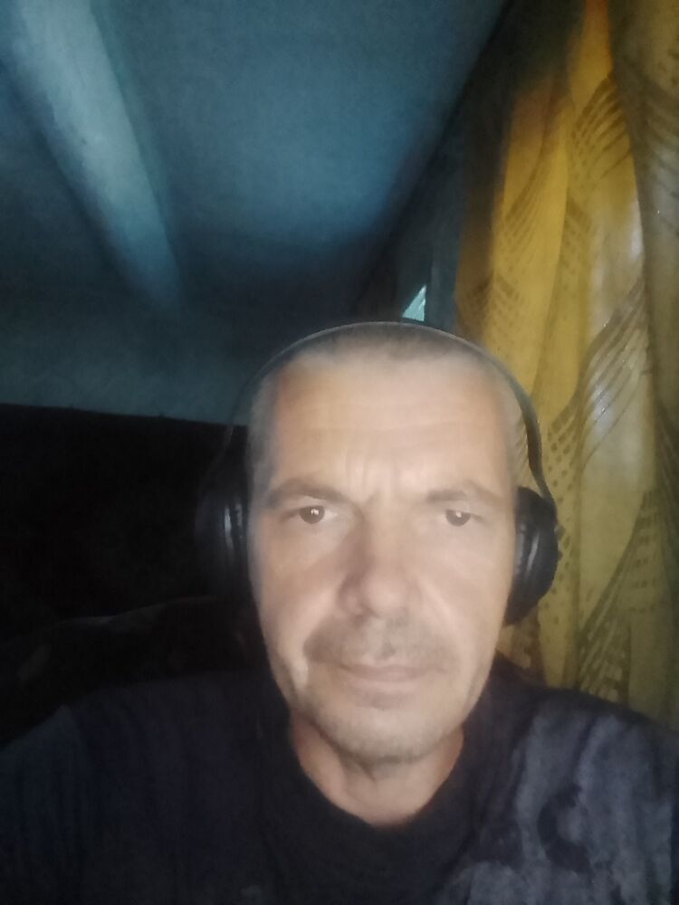  52257873  , 44 ,    