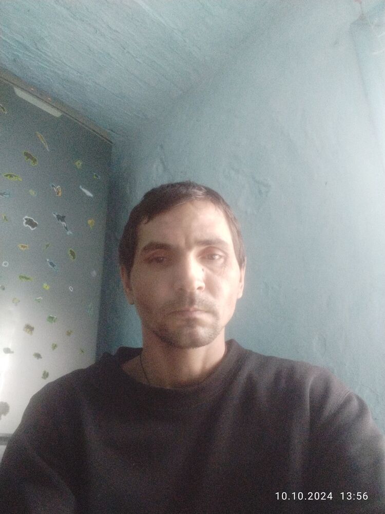  46773483  , 32 ,    
