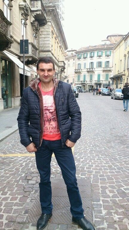  5862963  Andrei, 43 ,    