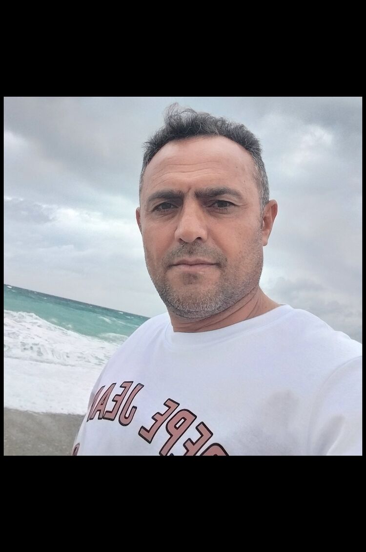  47561883  Sedat ozdemr, 49 ,    
