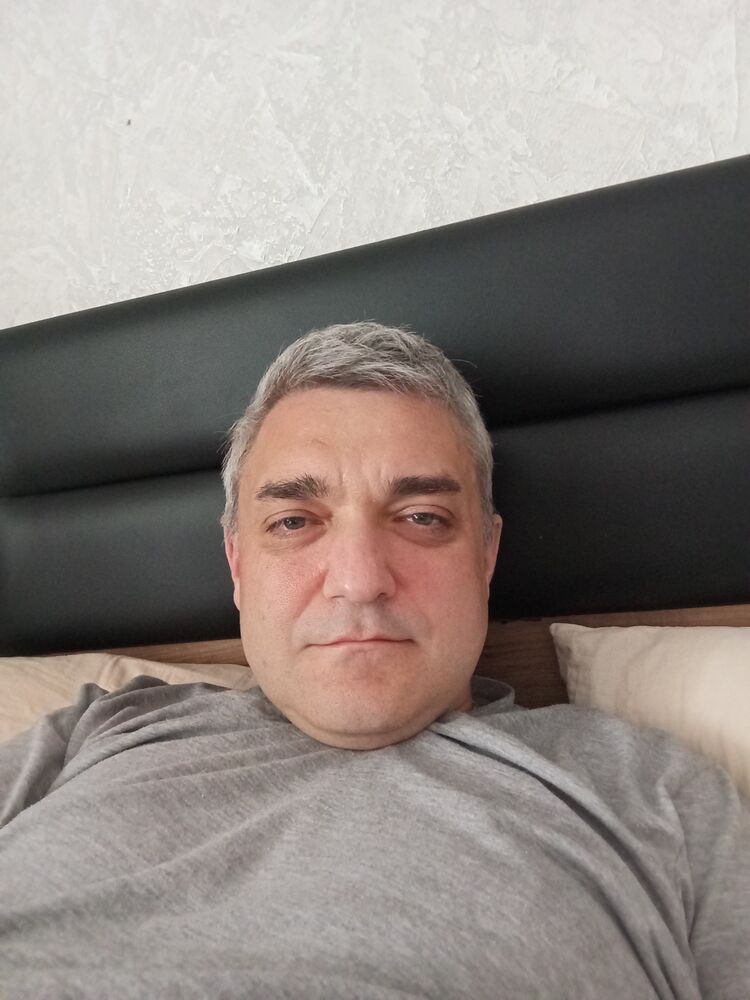  53103303  , 48 ,    