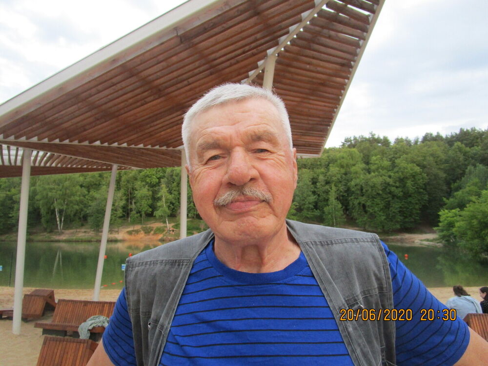  20516653  Azat, 75 ,    