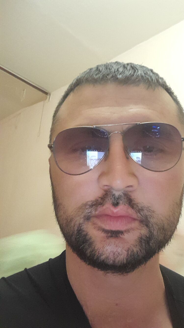  48667813  , 36 ,    