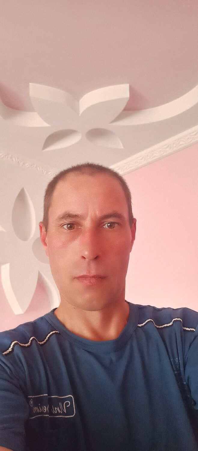  54447613  Oleg, 42 ,    