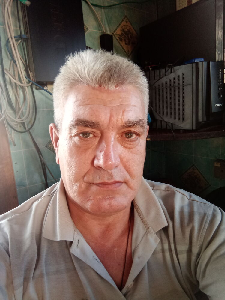  32227673  , 56 ,    
