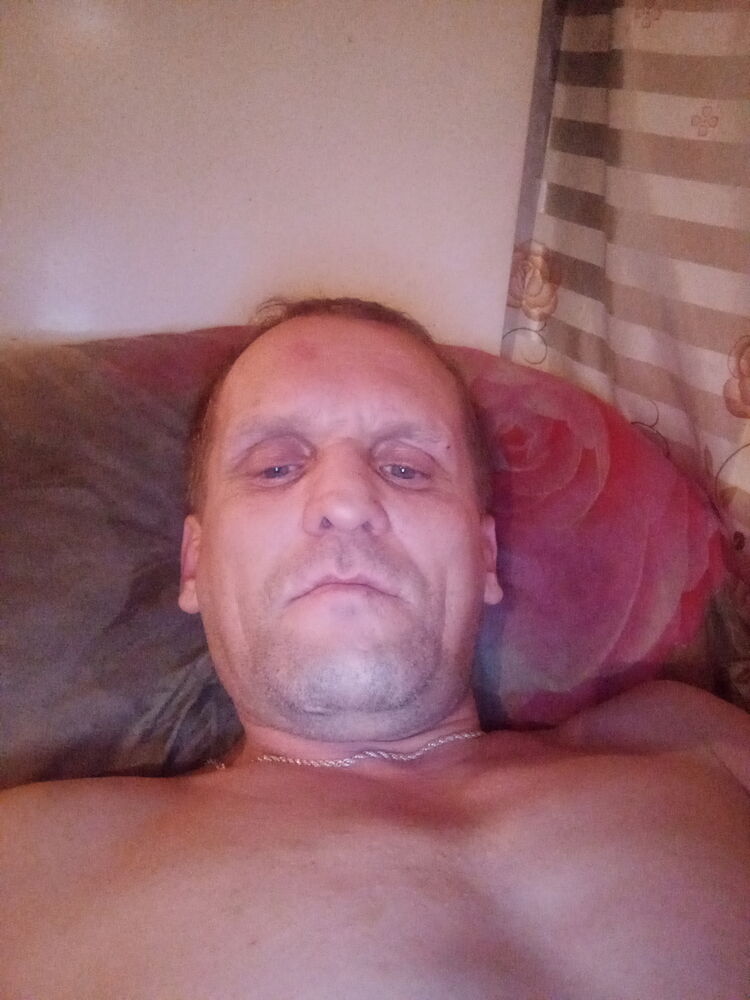  31740973  , 49 ,    