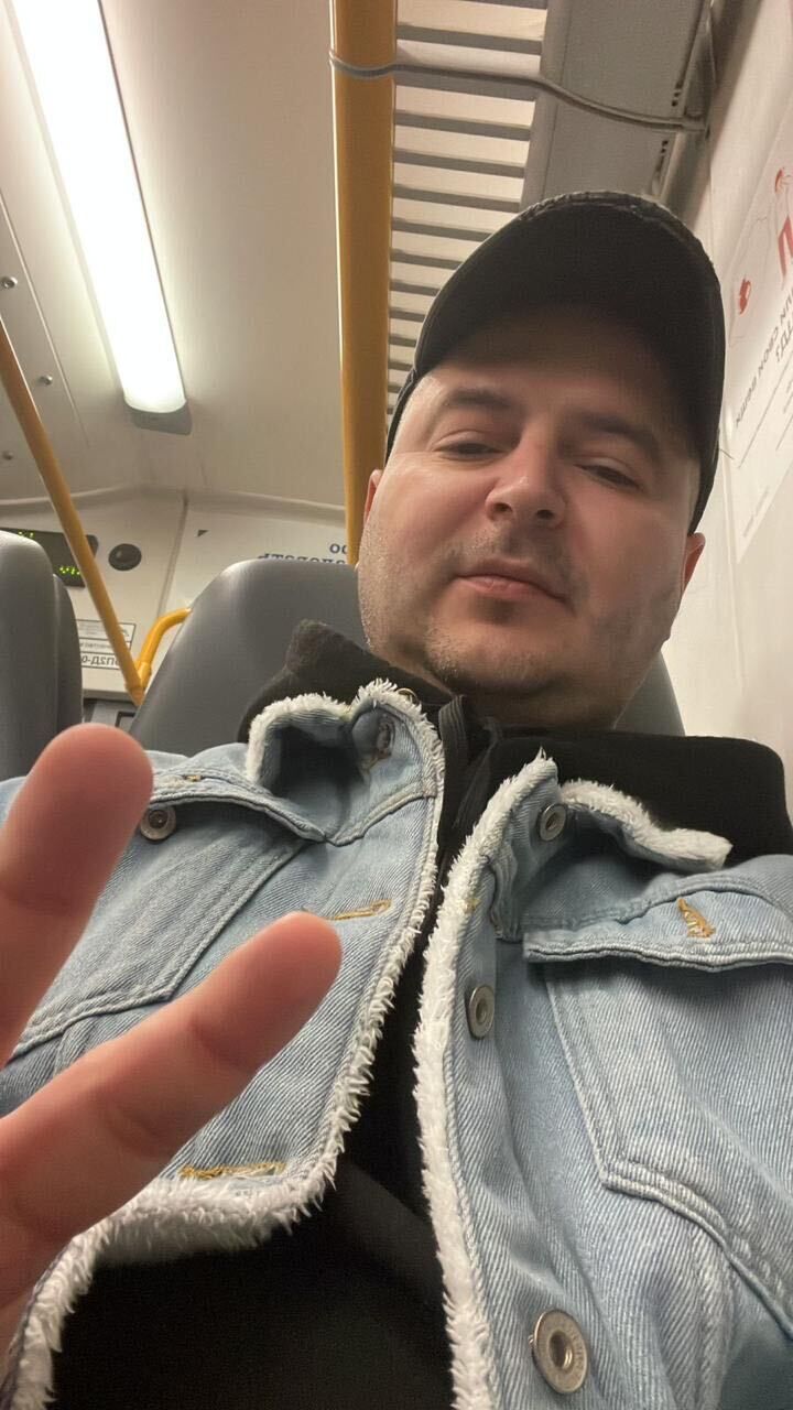  48790433  , 44 ,    