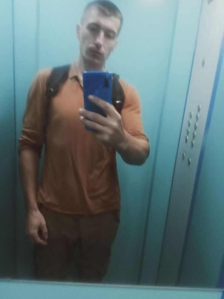  48327503  , 33 ,    