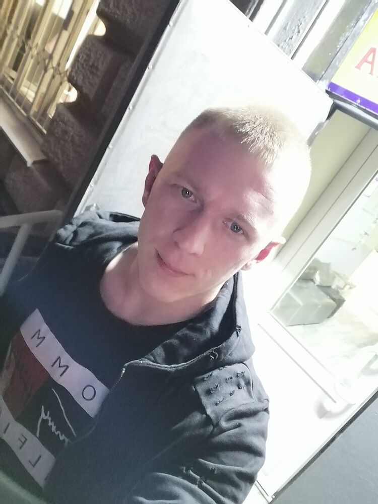 ���� 18110923 ������� �����, 32 ����, ���� ���������� � ������