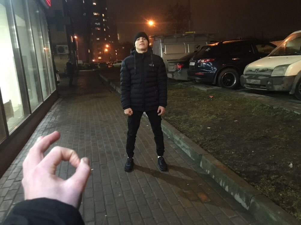  18720943  , 27 ,    