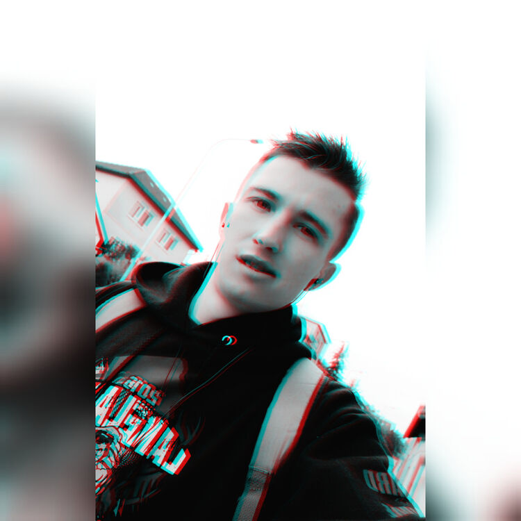  17104203  , 28 ,    Praha