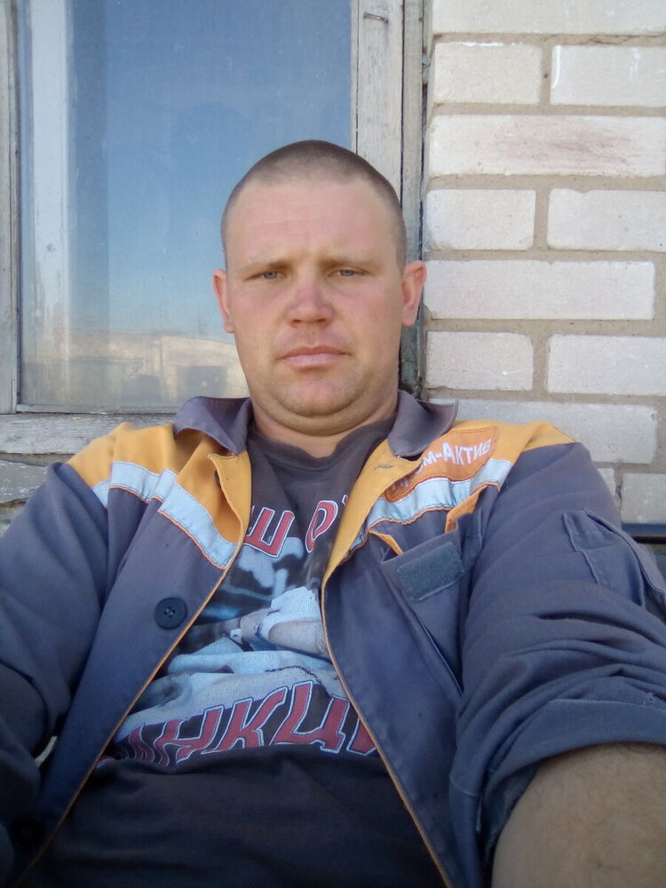  21035693  , 33 ,    