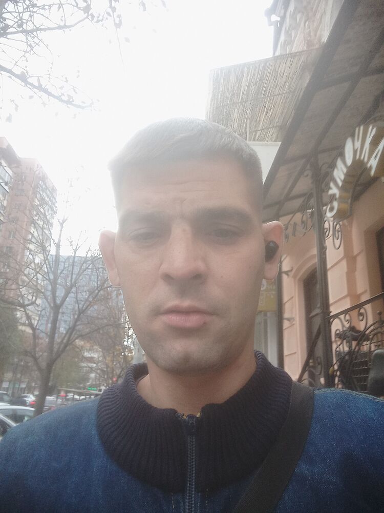  30649243  , 37 ,    --