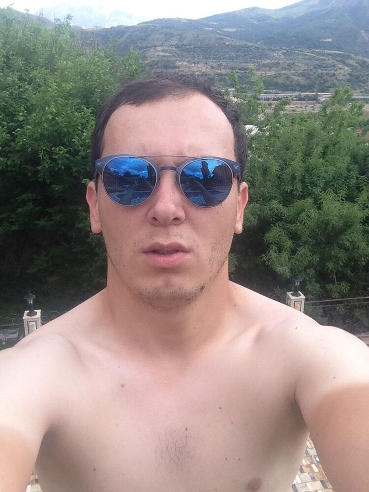  ,   Rustam, 37 ,  