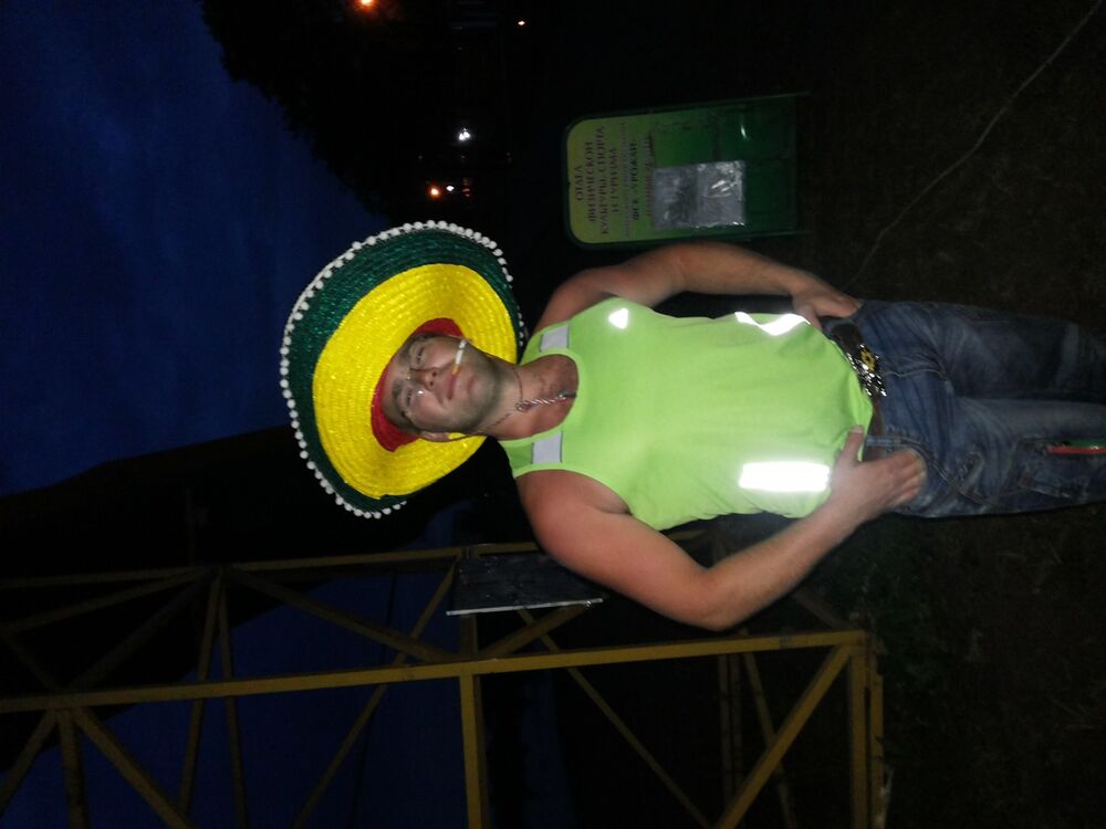  ,   Vladimir, 32 ,   ,   , c , 