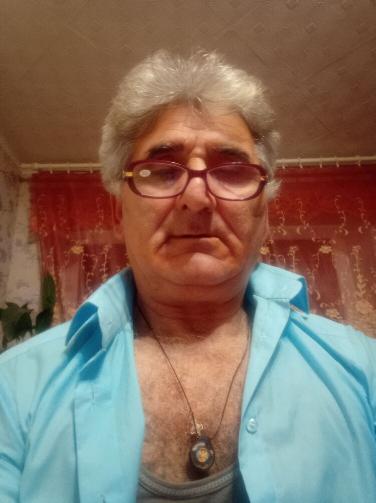  25700493  , 65 ,    
