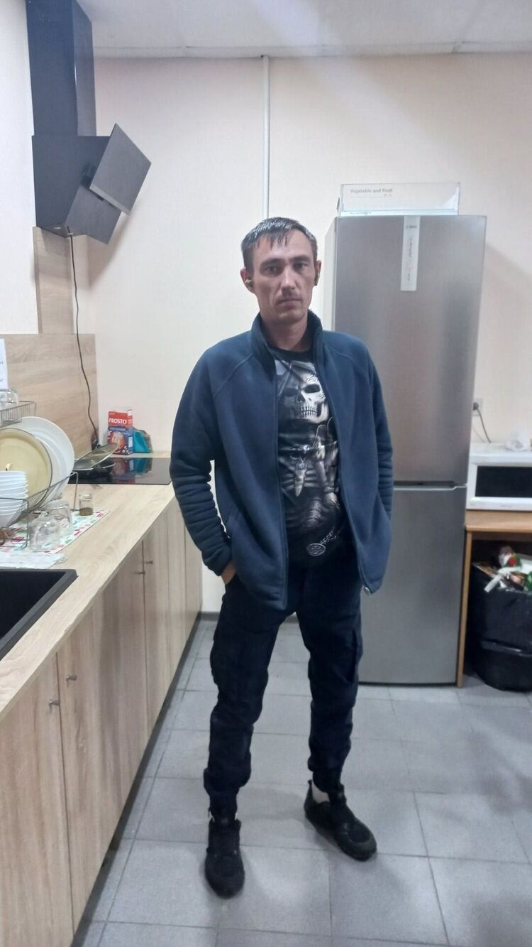  30824223  , 37 ,    