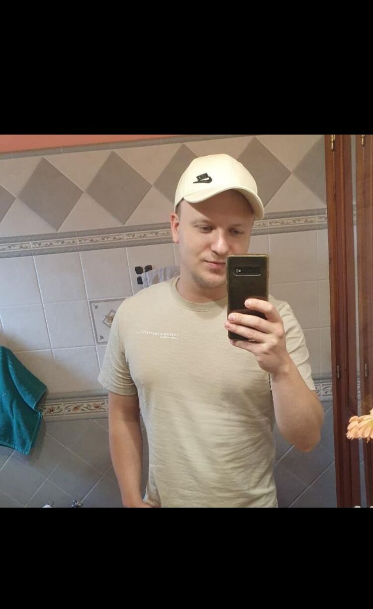  50665723  Artur, 29 ,    