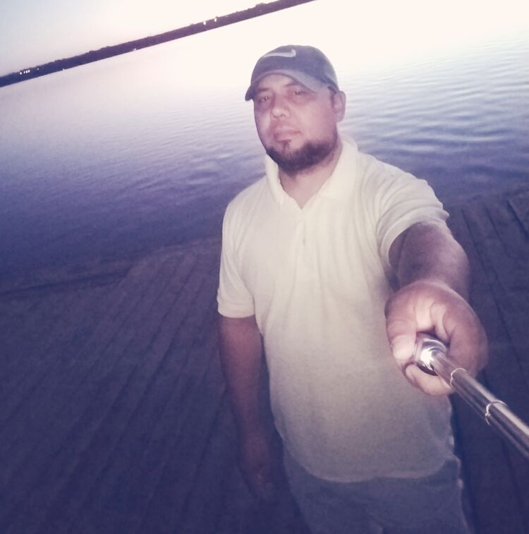  47926543  Farukh, 42 ,    