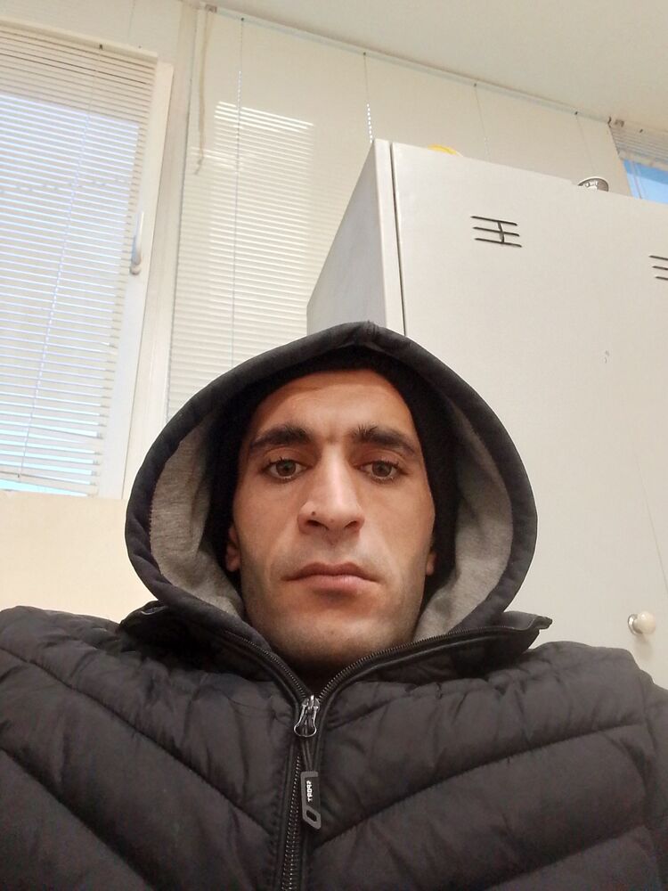  48034883  Hai, 31 ,    