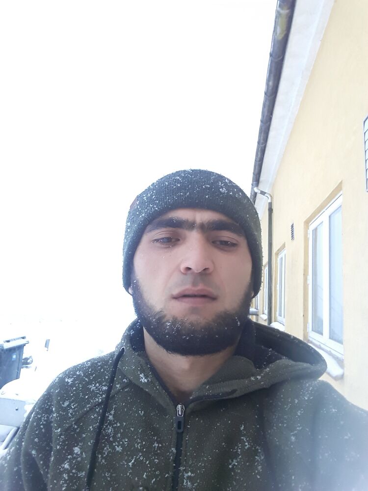  24977883  , 27 ,    