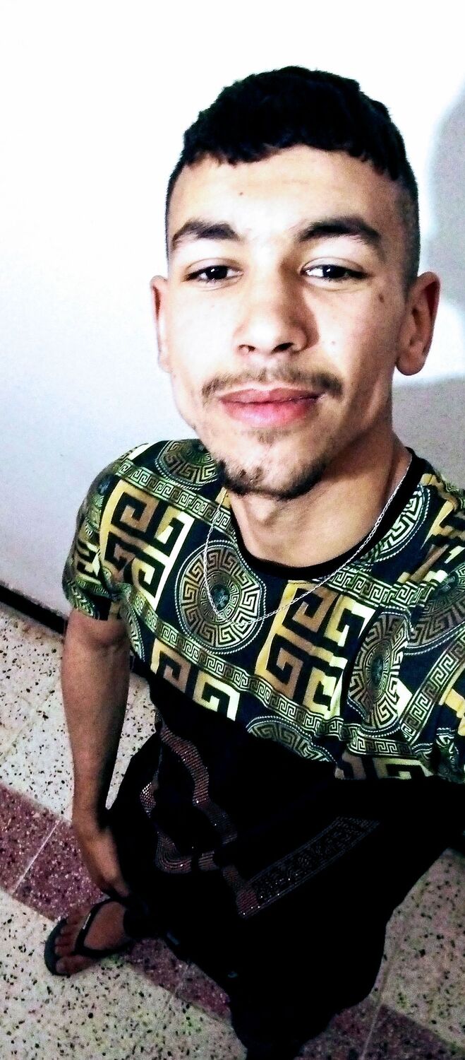  22818803   , 25 ,    Algiers
