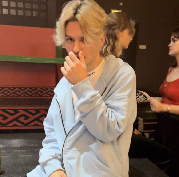  -,   , 21 ,   ,   