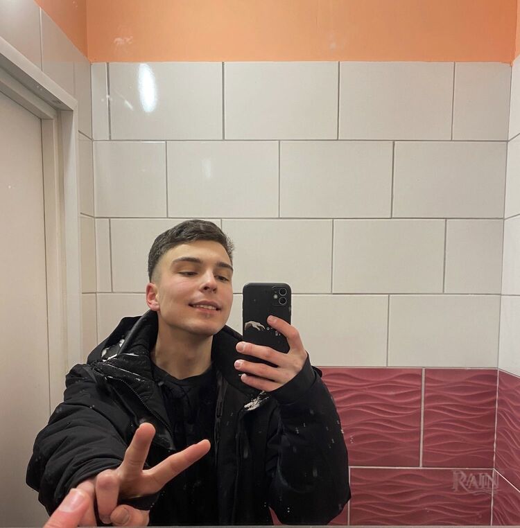  42682963  , 23 ,    