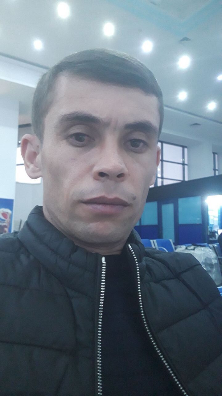  26795403  Komli, 40 ,    