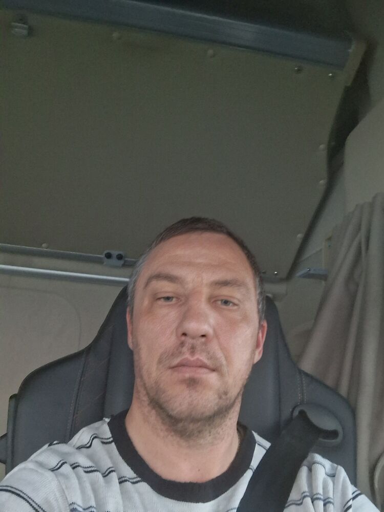  48424873  , 43 ,    