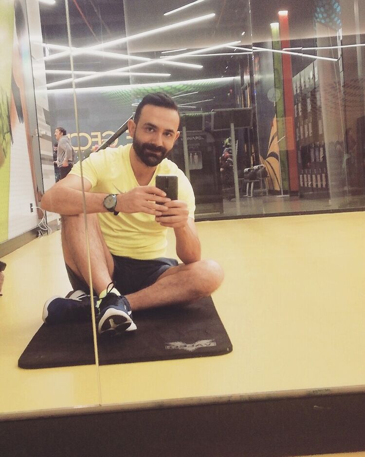  21896213  Cengiz, 46 ,    