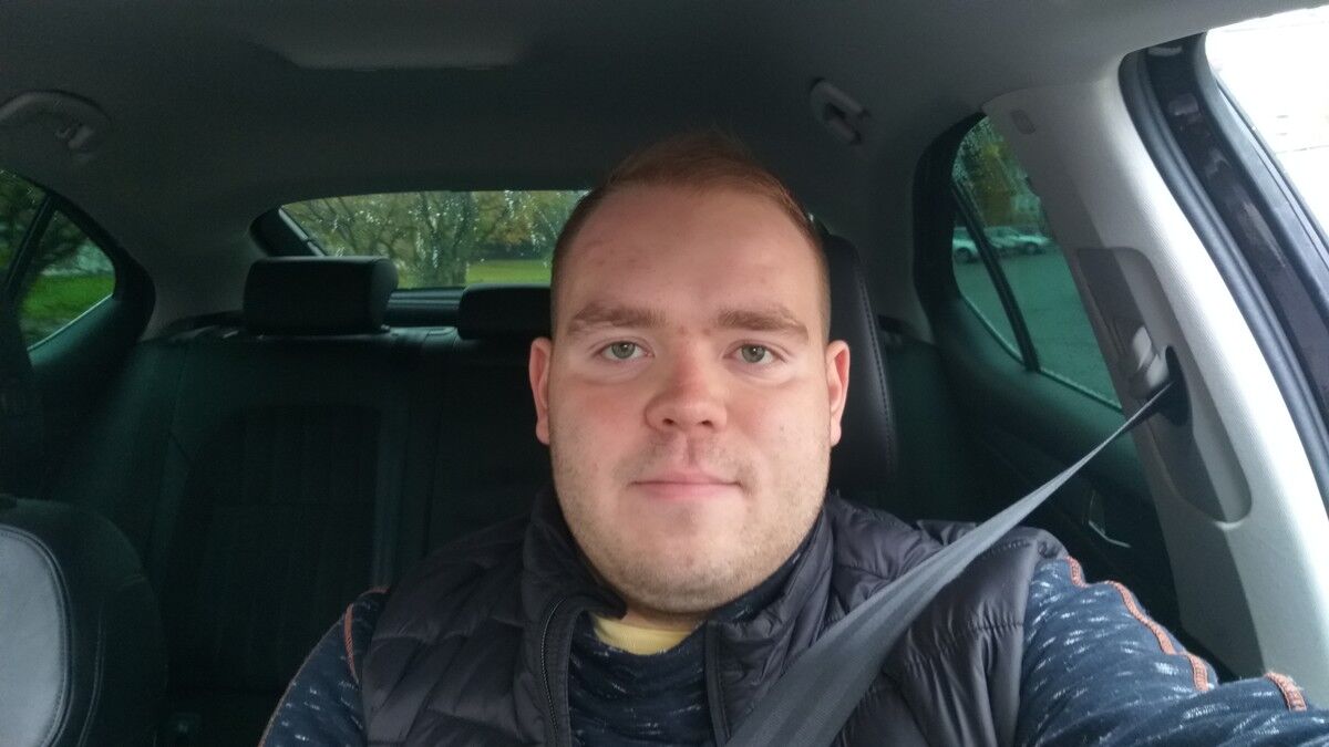  ,   Arkadi, 32 ,   ,   , c 
