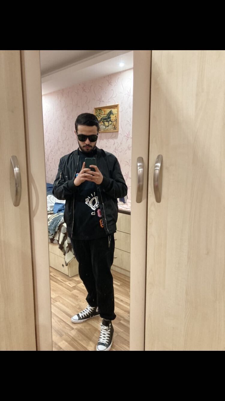  29009143  David, 27 ,    