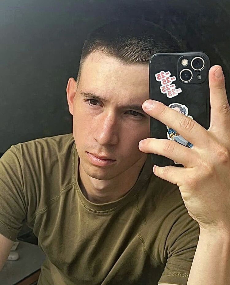  49837973  , 24 ,    