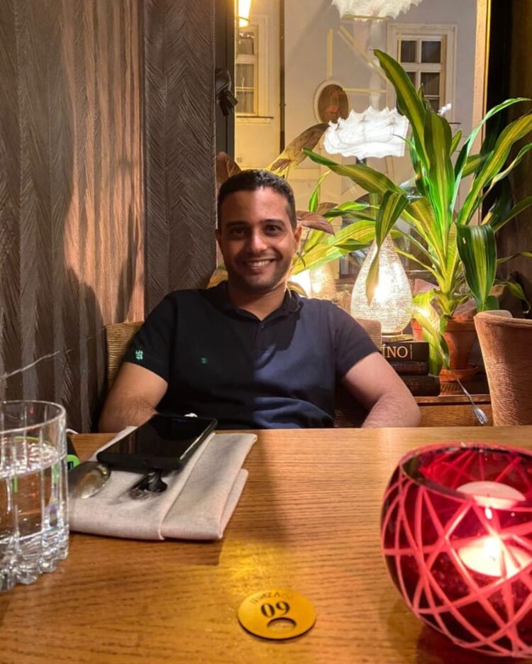  ,   Ahmed, 29 ,   ,   