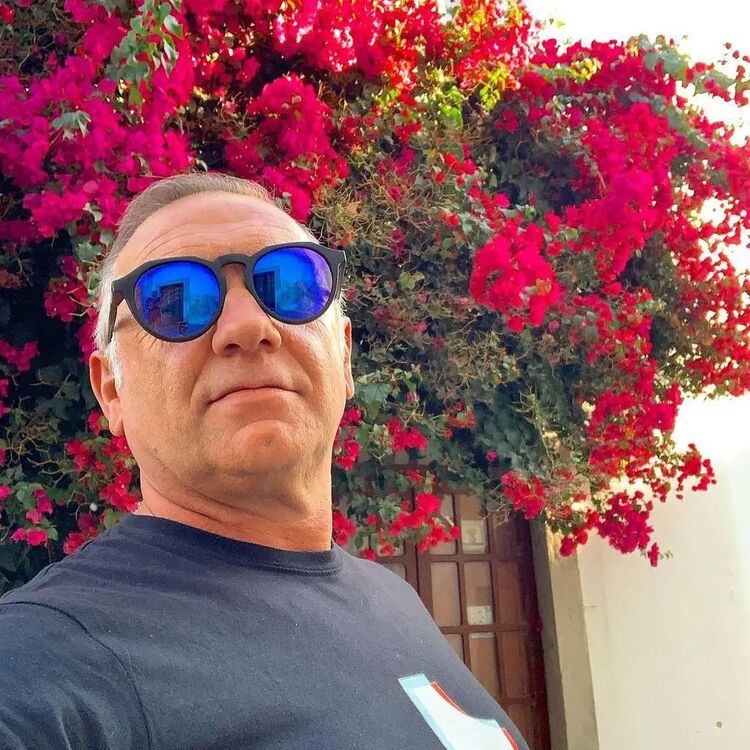  ,   Mark Dave, 59 ,   ,   