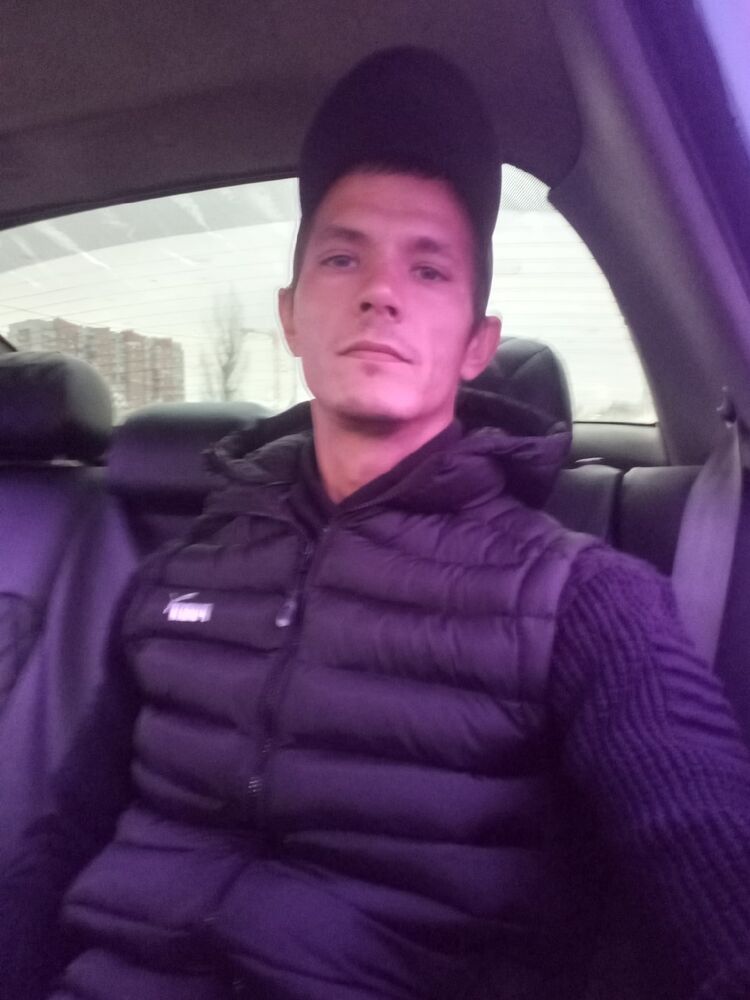  52544163  , 33 ,    --