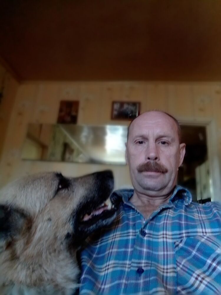  ,   Sergej, 58 ,  