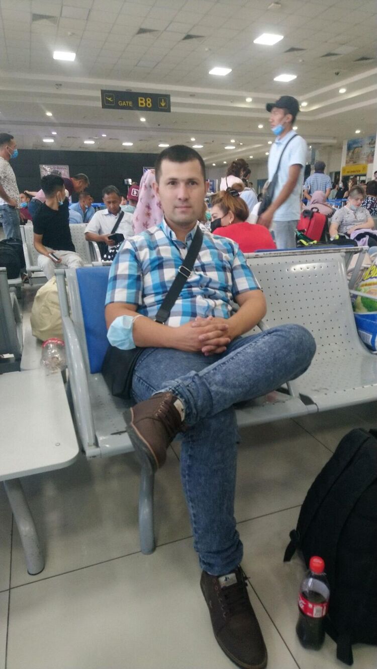  ,   Utkirbek, 32 ,   ,   