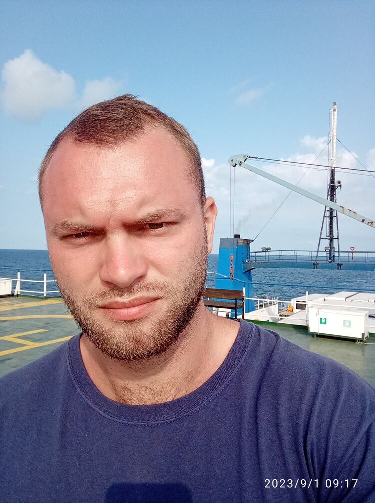  39168283  , 32 ,    