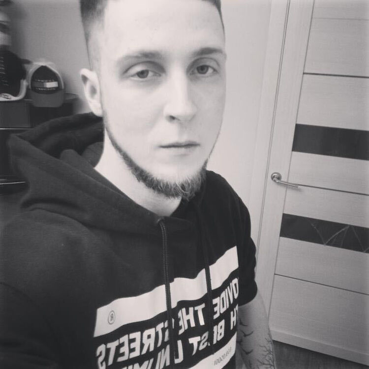  32357133  , 28 ,    