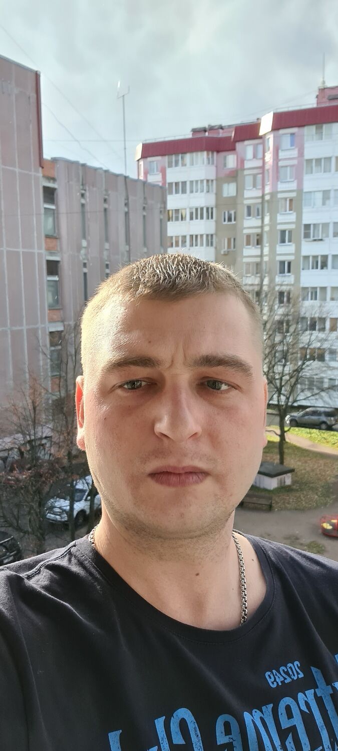  28930673  , 33 ,    