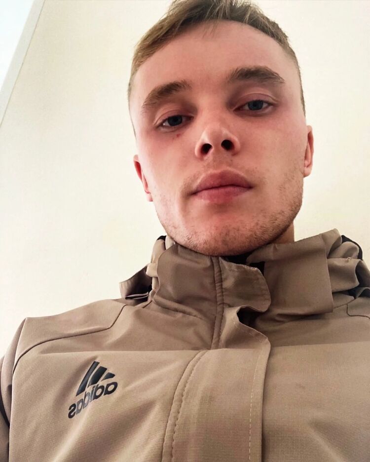  43371933  , 27 ,    -