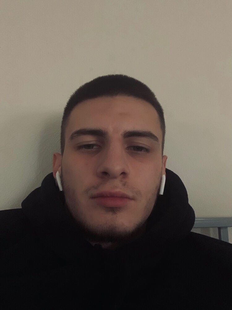  52293133  , 23 ,    