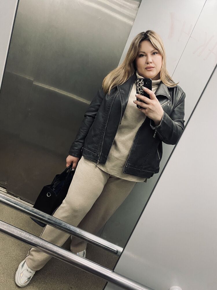  --,   , 32 ,     , c 