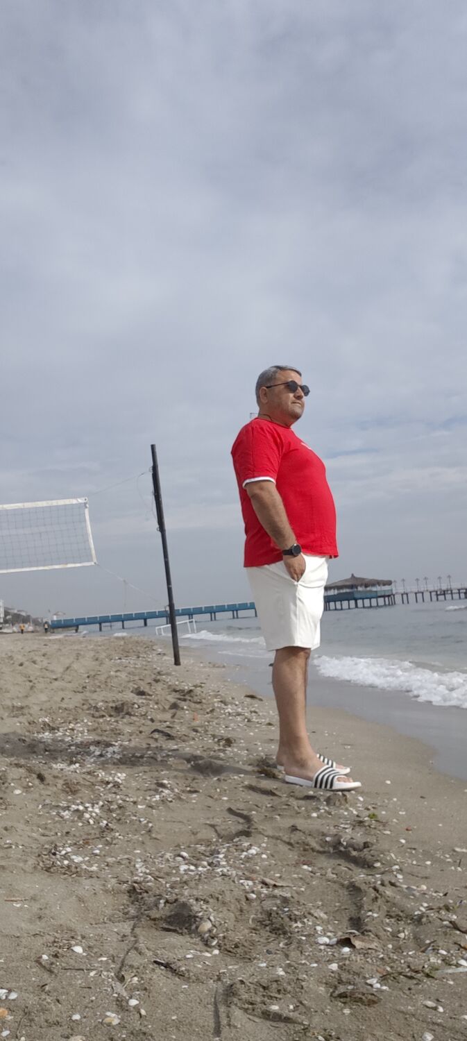  54586463  Avaz, 49 ,    