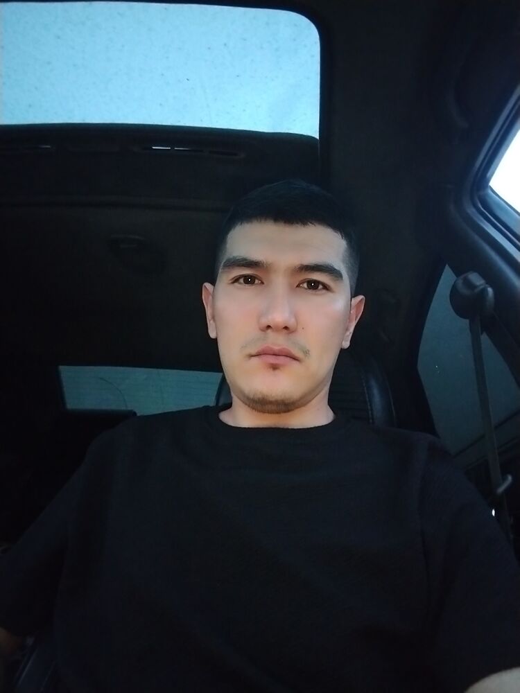  52126533  Ilyos, 28 ,    