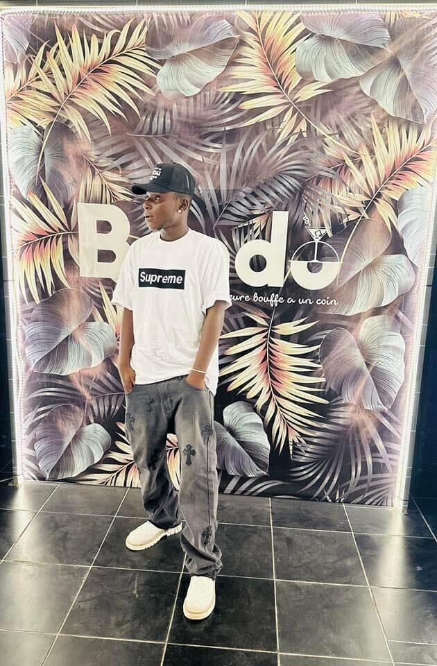 ���������� ������, ���� ������� Poppularthug, 30 ���, ������������ ��� ������, ����� � ���������, c�������� ���������, ���������