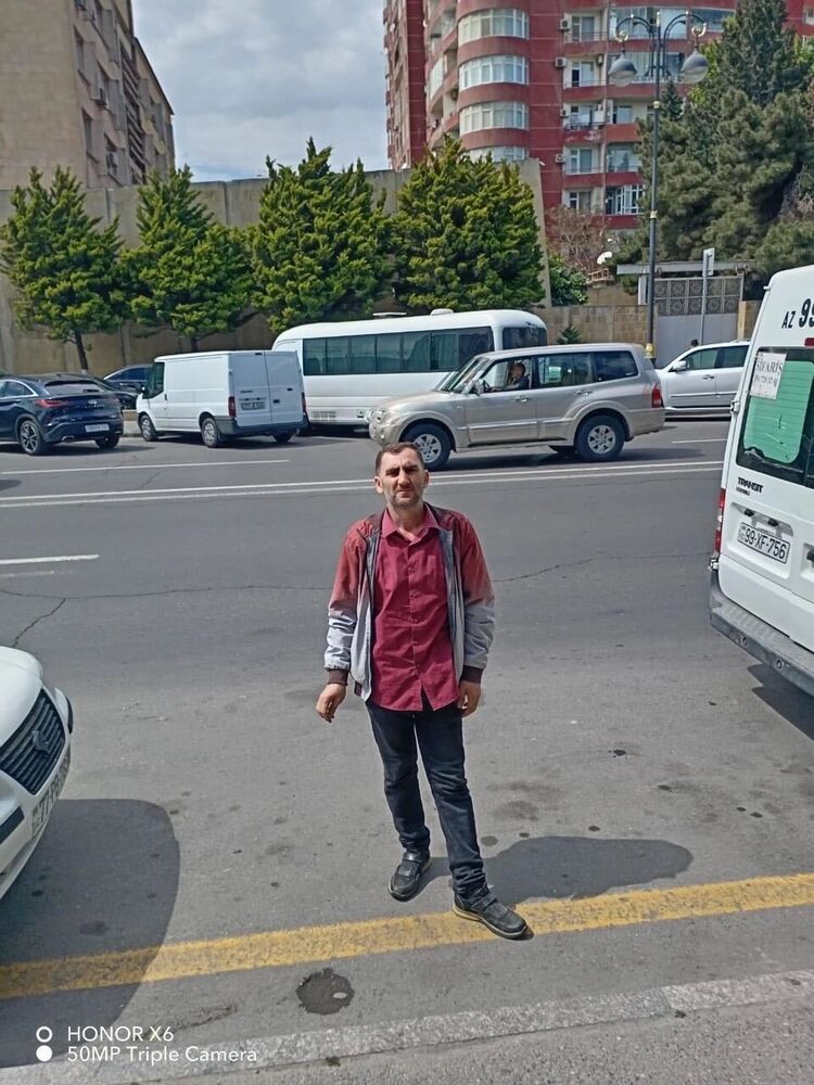  35607383  , 23 ,    